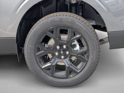 New 2025 Ford Maverick Lariat w/ Black Appearance Package image 10