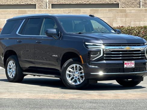 Certified 2025 Chevrolet Tahoe LT RWD image 2