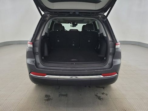 Used 2022 Jeep Grand Cherokee Limited 4xe image 29