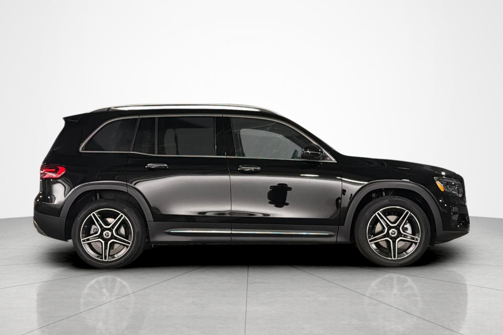 New 2026 Mercedes-Benz GLB 250 image 6