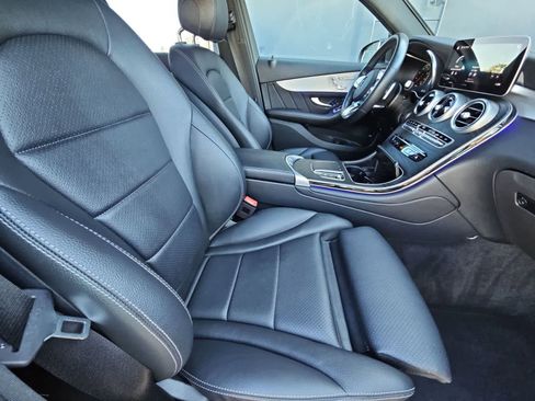 Used 2022 Mercedes-Benz GLC 300 image 18