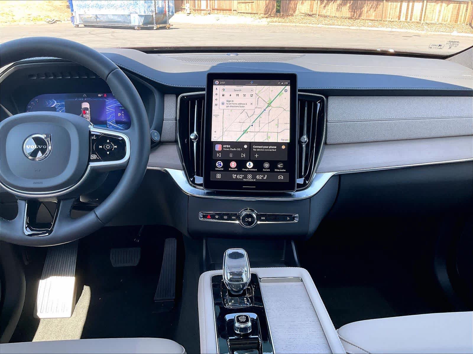 New 2026 Volvo XC90 T8 Plus w/ Protection Package AWD/4WD image 9
