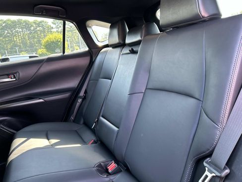 Used 2023 Toyota Venza Nightshade AWD/4WD image 13