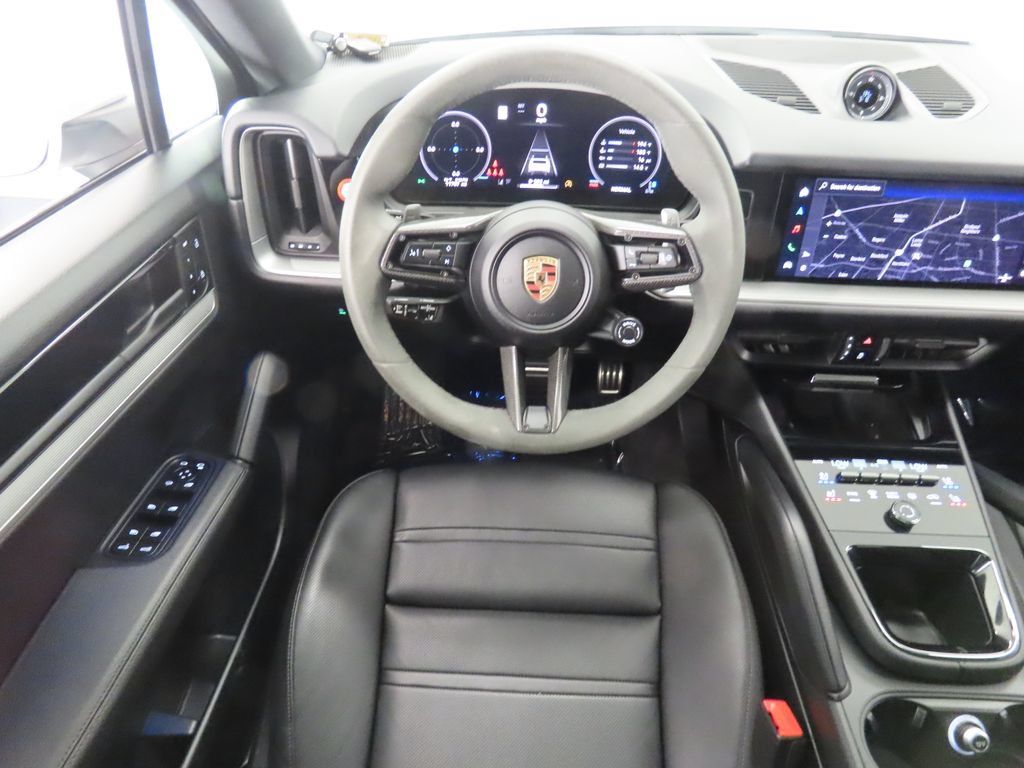 Certified 2025 Porsche Cayenne Coupe AWD/4WD image 16