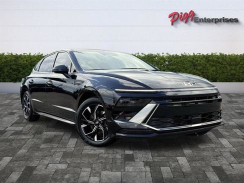 Used 2025 Hyundai Sonata SEL FWD image 10