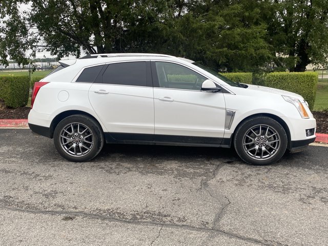Used 2015 Cadillac SRX Performance w/ Driver Awareness Package AWD/4WD image 2