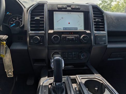 Used 2020 Ford F150 XLT w/ Equipment Group 302A Luxury AWD/4WD image 18