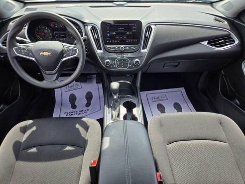 Used 2022 Chevrolet Malibu LT FWD image 14