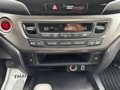 Used 2019 Honda Pilot EX image 25