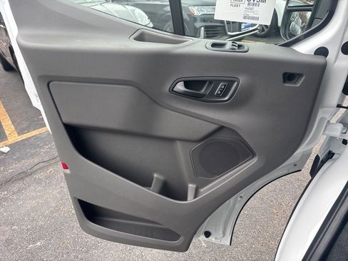 New 2026 Ford Transit 250 148 Medium Roof w/ Exterior Upgrade Package RWD image 44