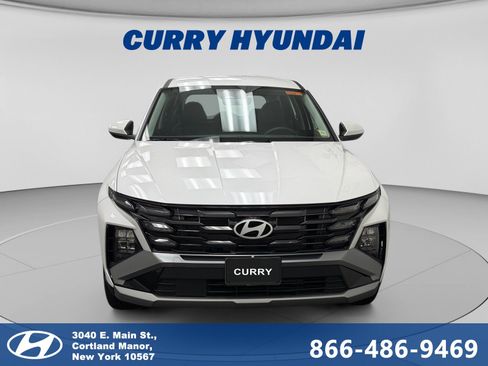 Certified 2025 Hyundai Tucson SE AWD/4WD image 8