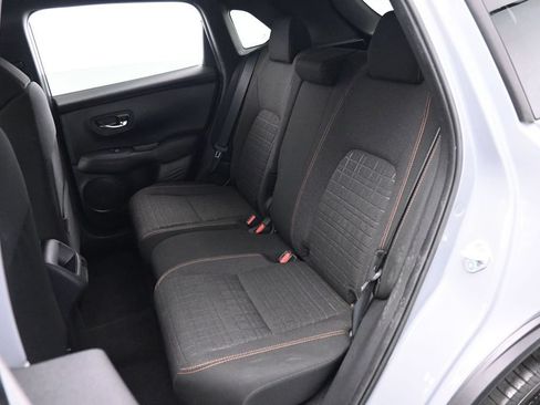 Used 2025 Honda HR-V Sport image 15
