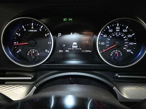 Used 2024 Kia Carnival LX FWD image 6