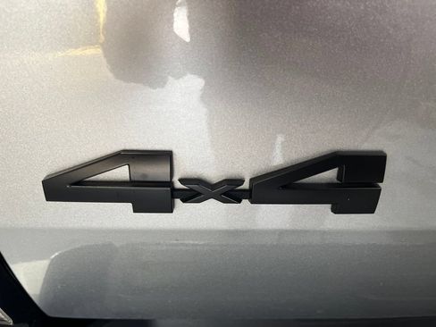 Used 2024 Toyota Tundra Platinum AWD/4WD image 45