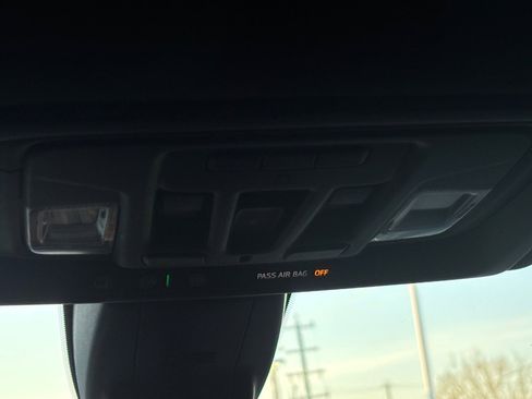 Used 2021 GMC Sierra 2500 AT4 w/ AT4 Premium Plus Package image 7