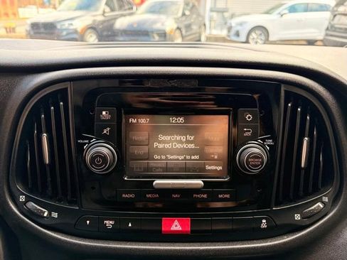 Used 2022 RAM ProMaster City Tradesman FWD image 23