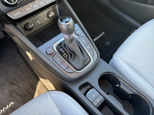 Used 2023 Hyundai Kona Limited FWD image 34