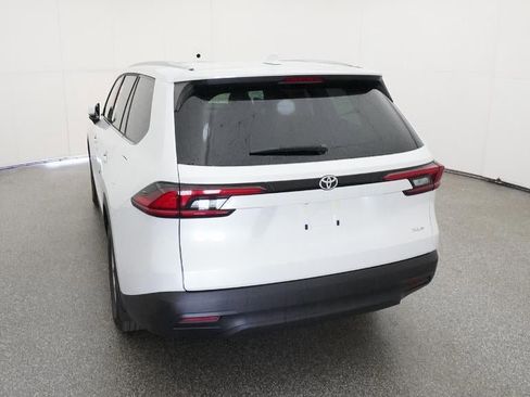New 2026 Toyota Grand Highlander XLE image 36
