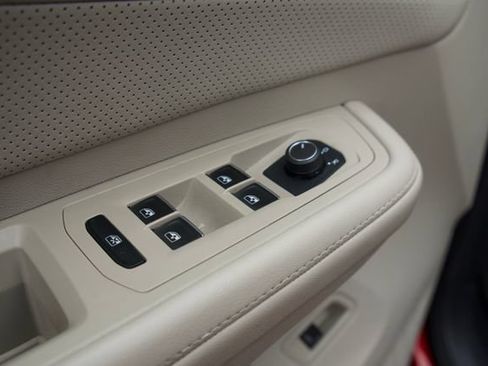 Used 2024 Volkswagen Atlas SE w/ Panoramic Sunroof Package AWD/4WD image 19