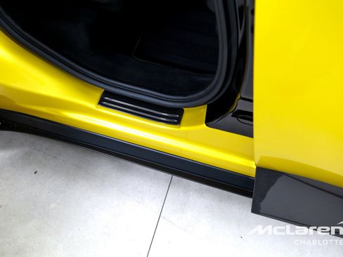 Used 2024 Ferrari Purosangue image 26