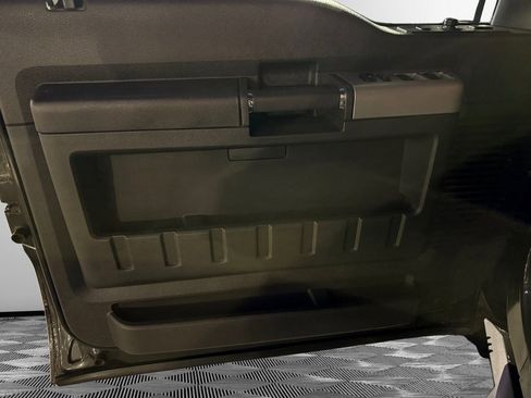 Used 2015 Ford F350 Lariat w/ Lariat Ultimate Package image 21