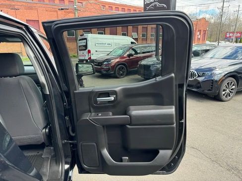 Used 2020 Chevrolet Silverado 1500 Custom Trail Boss w/ Custom Convenience Package AWD/4WD image 14