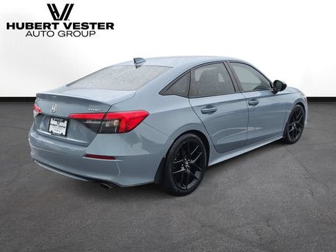 Used 2023 Honda Civic Sport image 6