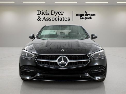 Used 2025 Mercedes-Benz C 300 Sedan image 9