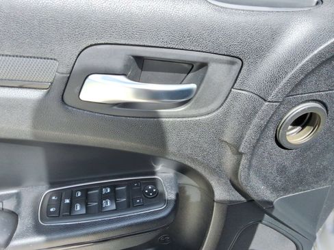 Used 2014 Chrysler 300 S AWD/4WD image 21