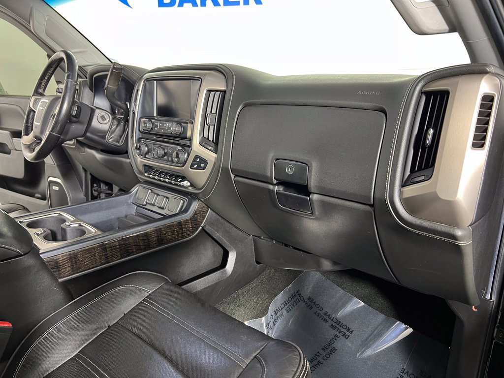 Used 2016 GMC Sierra 2500 Denali w/ Suspension Package, Off-Road AWD/4WD image 11