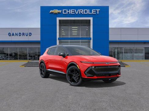 New 2026 Chevrolet Equinox EV RS image 25