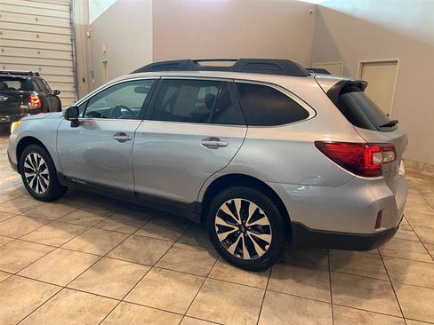 Used 2015 Subaru Outback 2.5i Limited AWD/4WD image 5