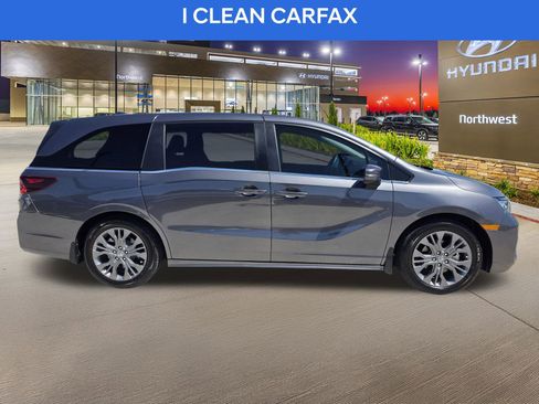 Used 2025 Honda Odyssey Touring image 6