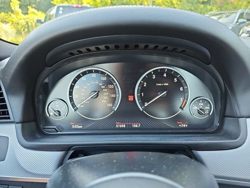 Used 2016 BMW 550i xDrive Sedan AWD/4WD image 15