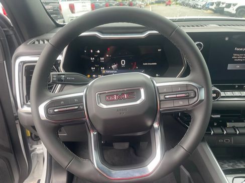 New 2026 GMC Canyon Elevation w/ Convenience Package image 13