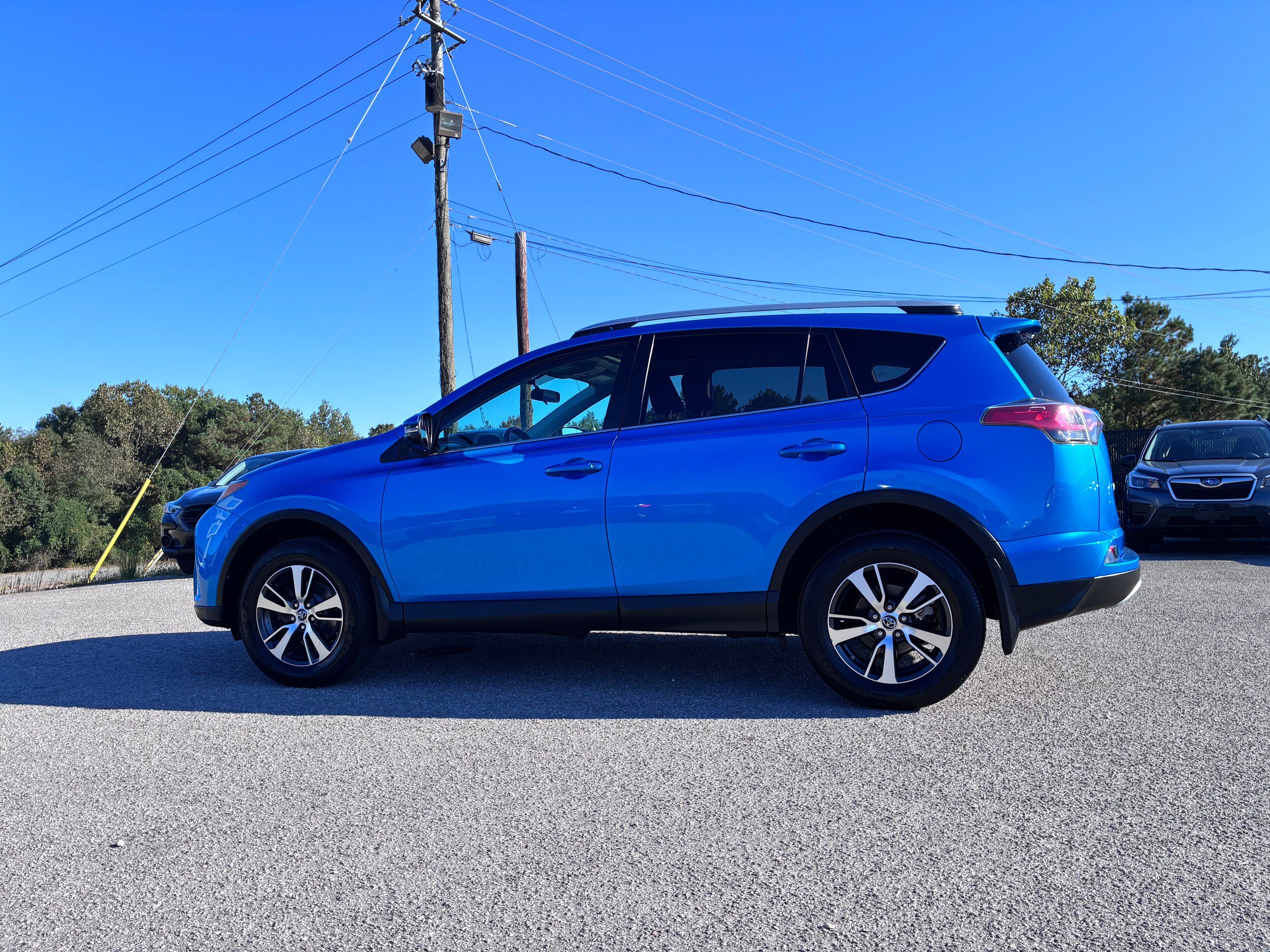 Used 2016 Toyota RAV4 XLE AWD/4WD image 6