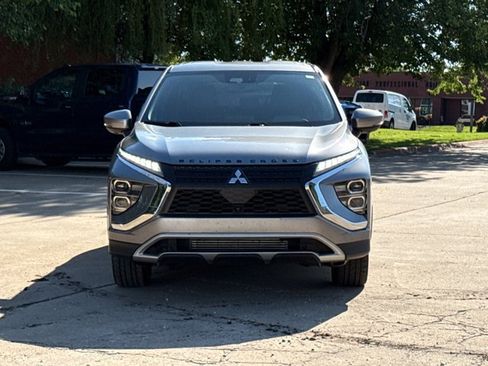 Used 2022 Mitsubishi Eclipse Cross AWD image 2