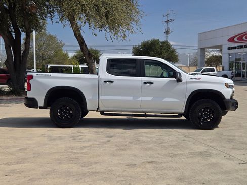 Used 2023 Chevrolet Silverado 1500 ZR2 w/ ZR2 Bison Edition image 2