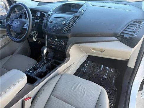Used 2018 Ford Escape SE image 13