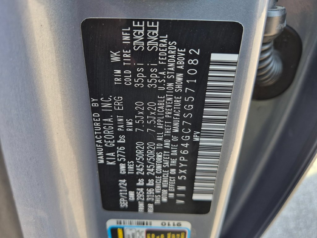 Used 2025 Kia Telluride S FWD image 37