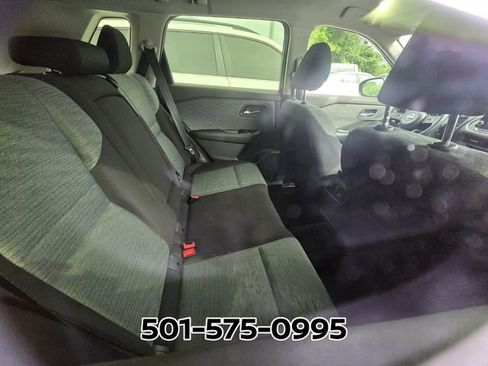 Used 2023 Nissan Rogue SV AWD/4WD image 9
