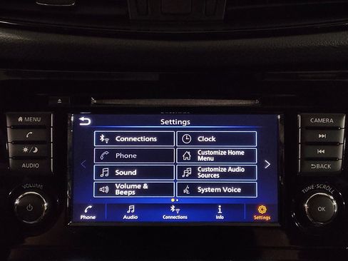 Used 2019 Nissan Rogue SV image 25