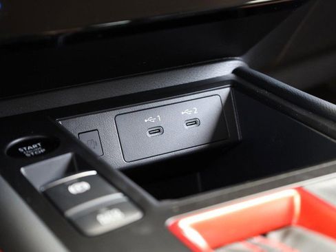 New 2025 Nissan Kicks SR image 17