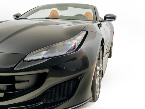 Used 2020 Ferrari Portofino image 47
