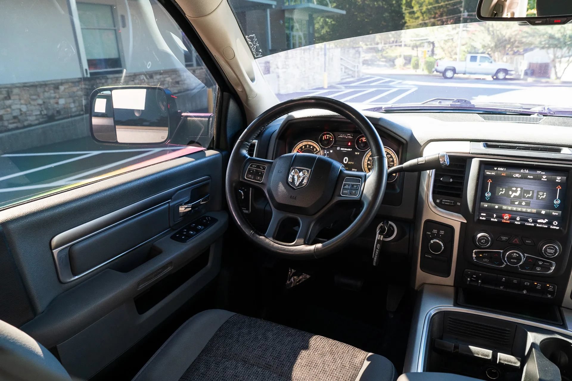 Used 2018 RAM 2500 Big Horn AWD/4WD image 30