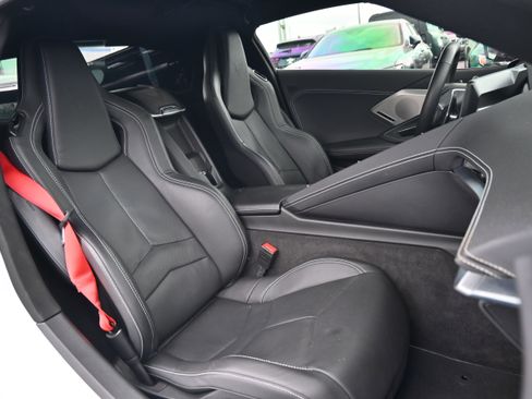 Used 2023 Chevrolet Corvette Stingray Preferred Cpe w/ Z51 Performance Package RWD image 34