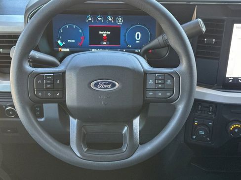 New 2026 Ford F250 XLT w/ XLT Premium Package AWD/4WD image 14