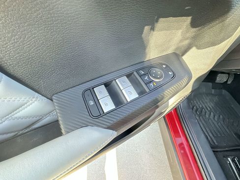 Used 2023 Mitsubishi Outlander SEL AWD/4WD image 23