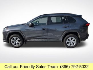 Used 2020 Toyota RAV4 LE video 2