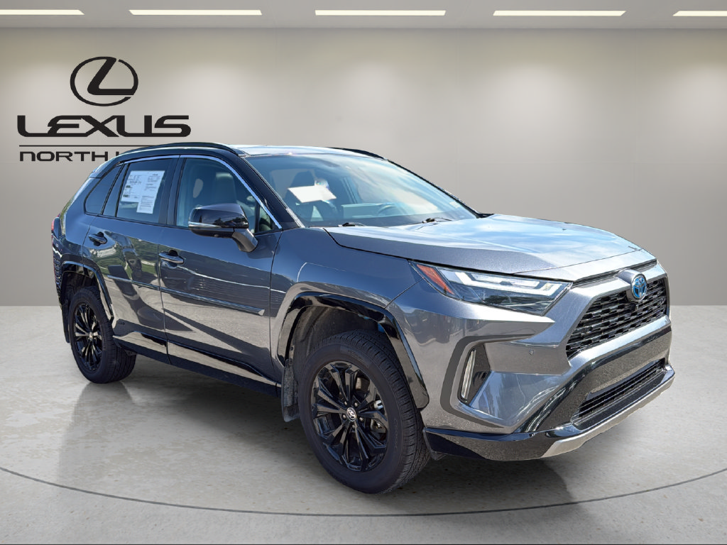 Used 2024 Toyota RAV4 XSE w/ Advanced Technology Package AWD/4WD image 4